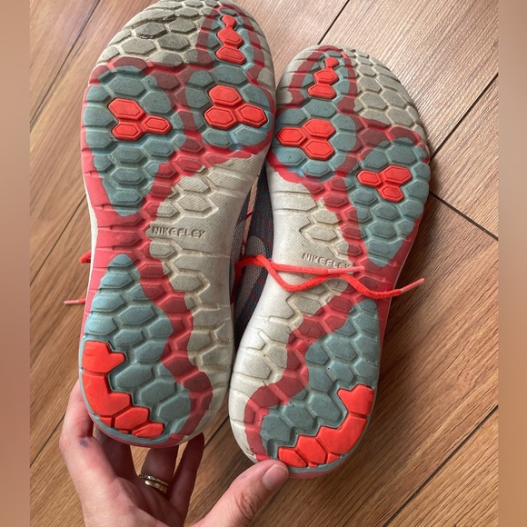 Nike Flex Fury Sneakers - Picture 5 of 6